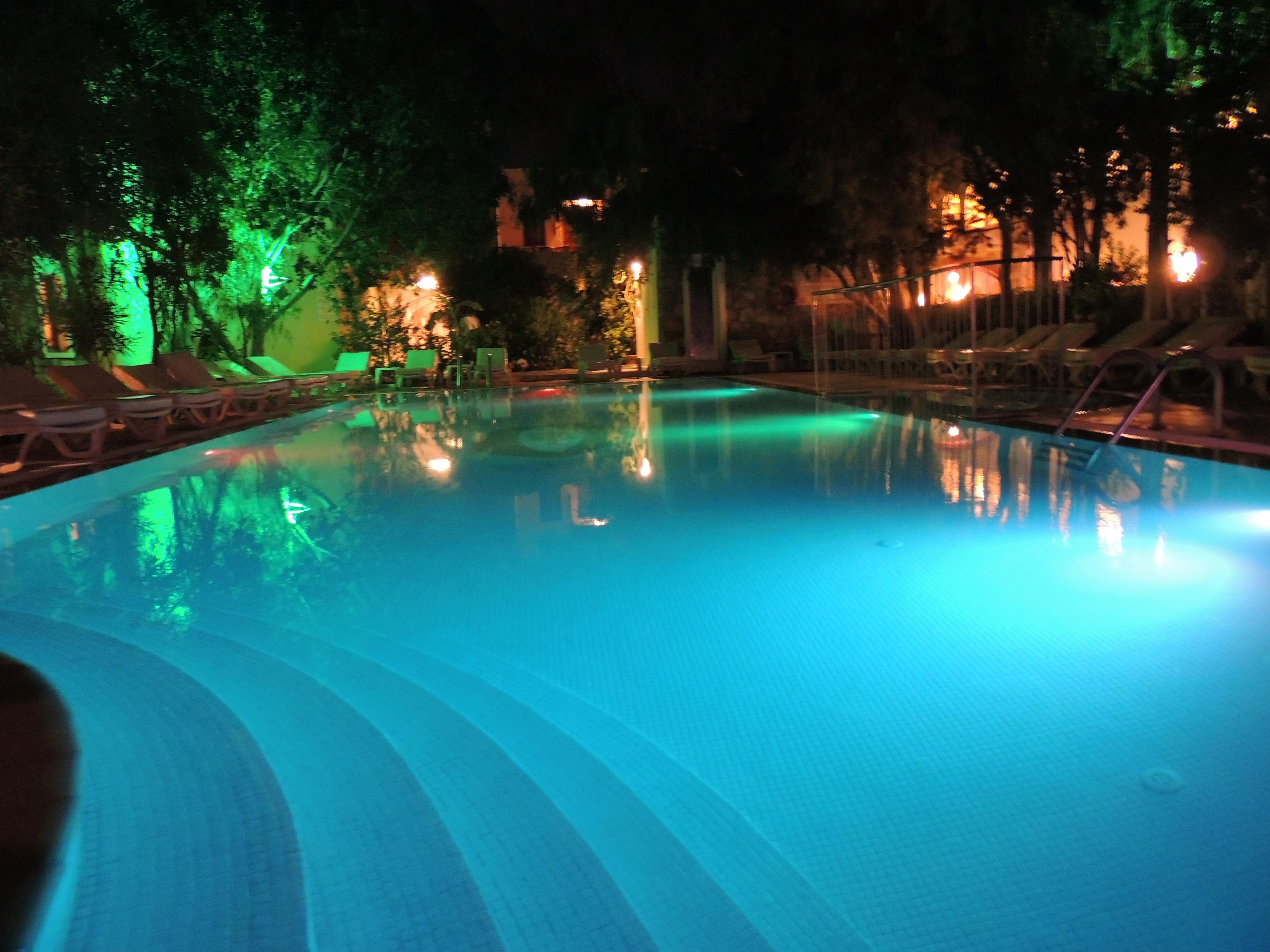 Okaliptus Otel Bitez Exterior photo
