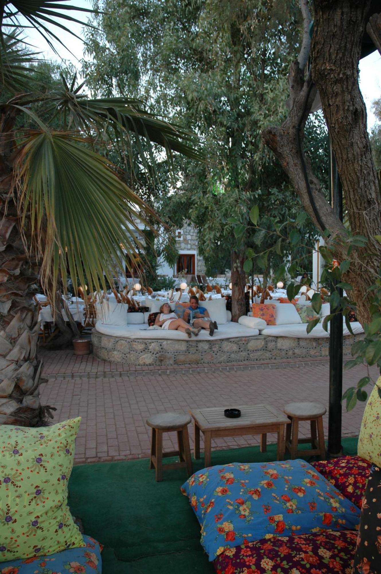 Okaliptus Otel Bitez Exterior photo