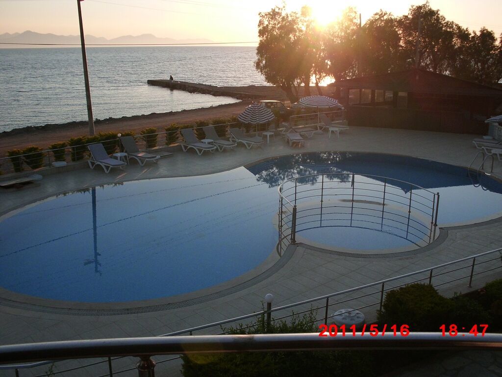 Okaliptus Otel Bitez Exterior photo